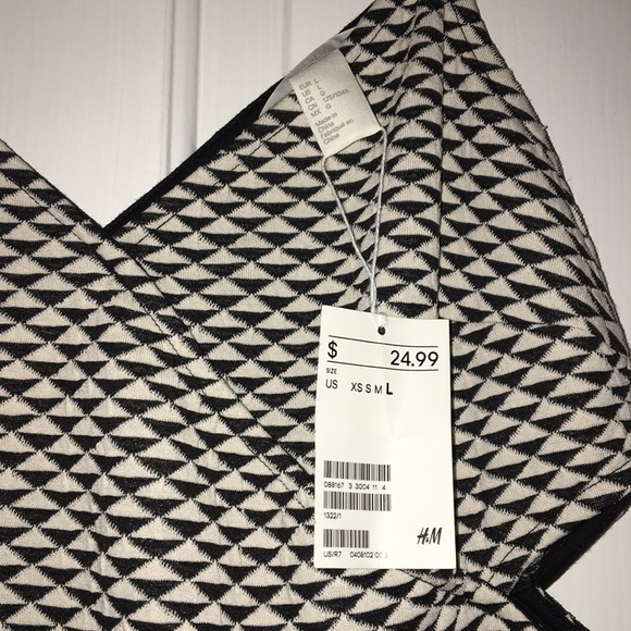 H&M black and white cutout, Midi dress. NWT - Picture 3 of 4